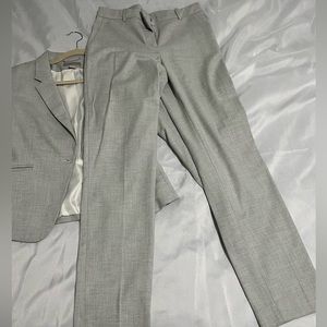 Women’s suit